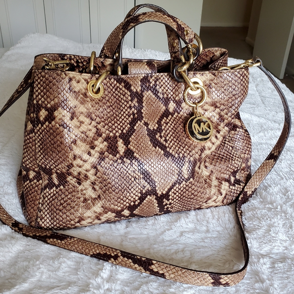 Michael Kors Carmen Medium animal print Satchel